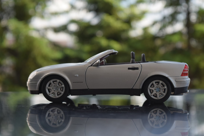 Illustration for article titled Working Top Wednesday: Mercedes Benz SLK 230 Kompressor